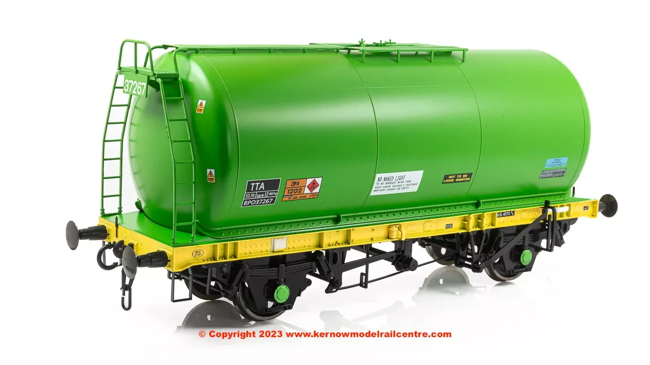 Dapol 45 Ton TTA Tank Wagon Type A1 number 67267 BP
