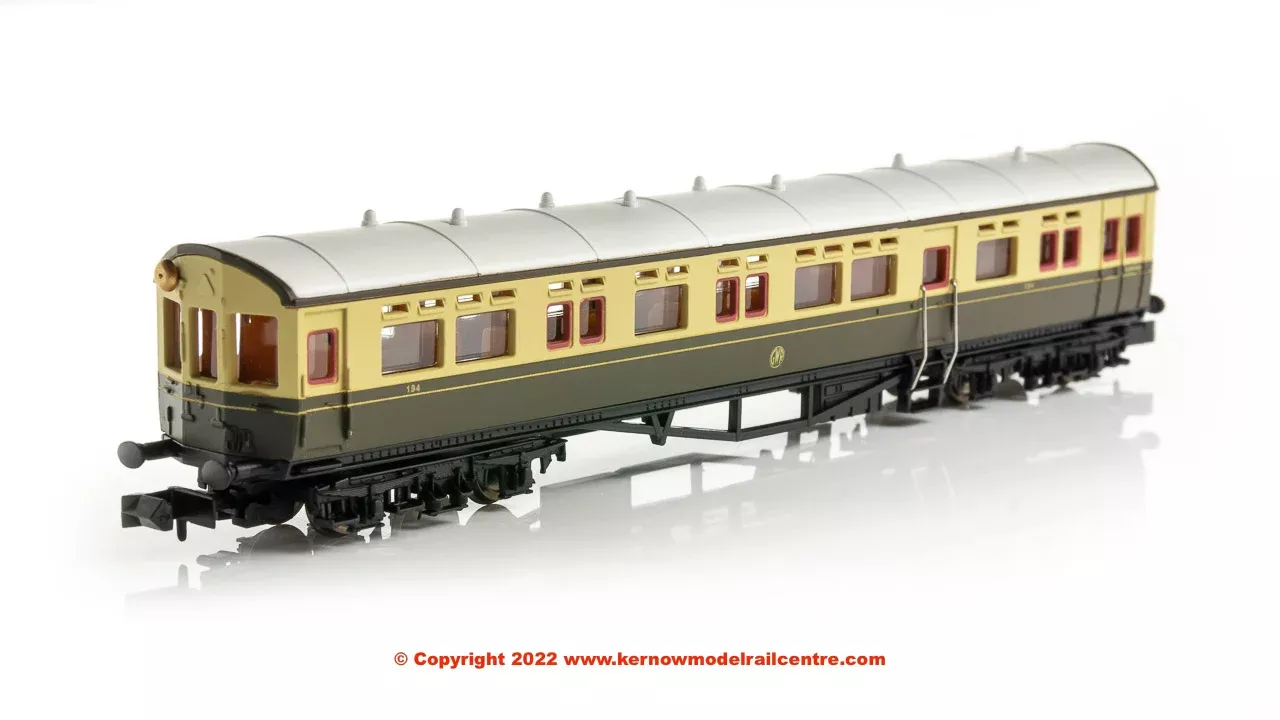 Dapol Autocoach number 194 in GWR Chocolate and Cream