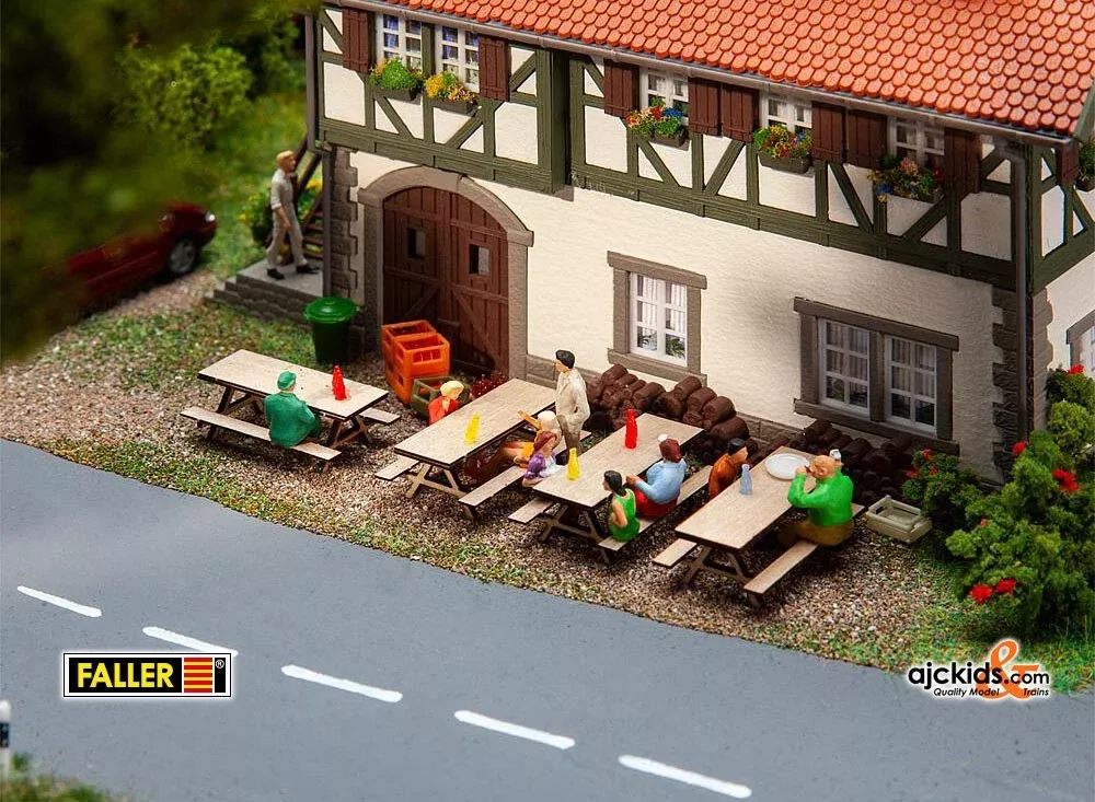 Faller 180304 – 4 Picnic benches