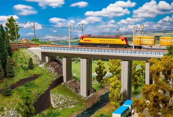 Faller 222571 N Scale Double-Track Concrete Bridge -- Kit - 36.5 x 8.7 x 12.2cm, 9.7cm Clearance Underneath