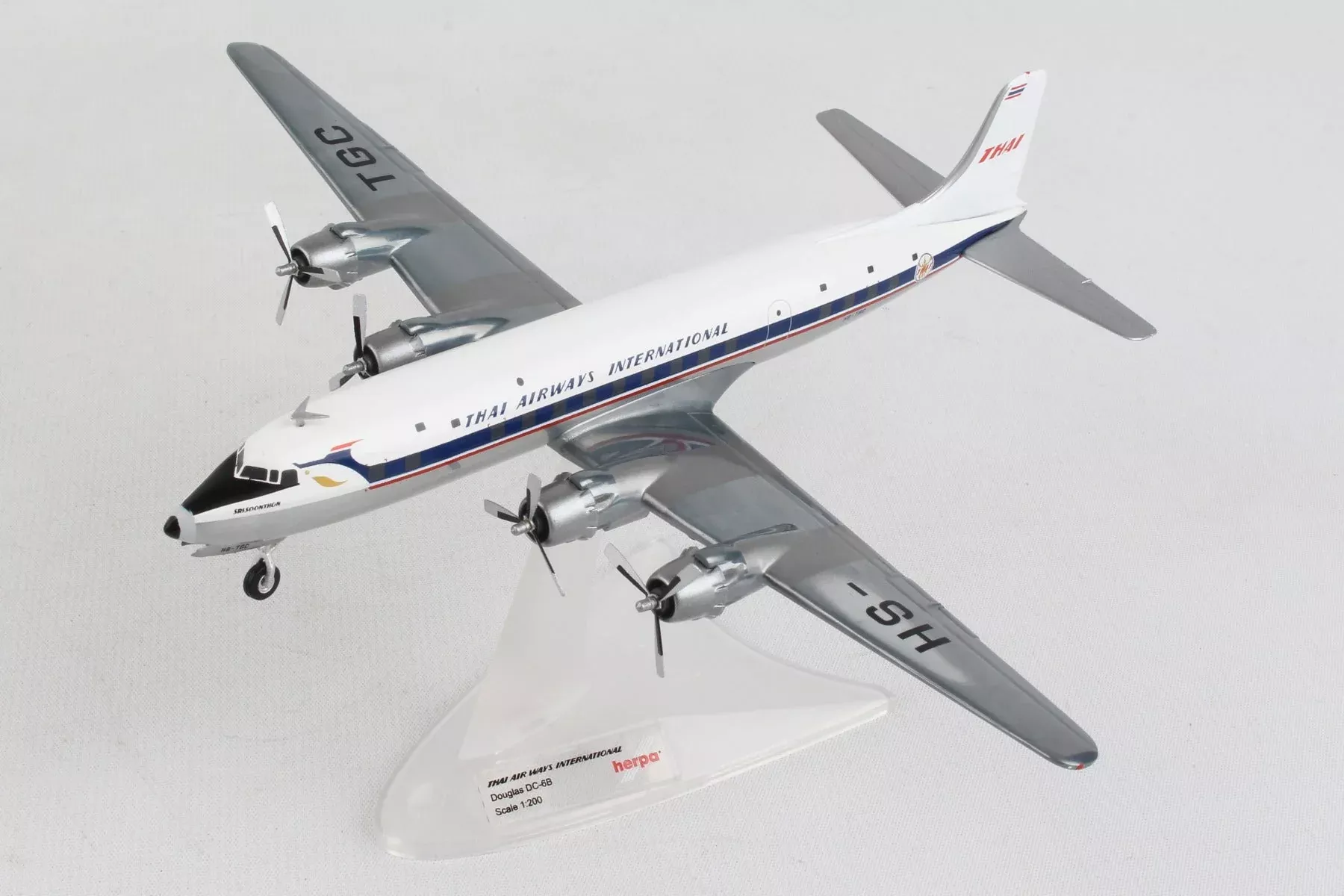 Herpa Wings HE570893 Thai Dc-6B 1/200