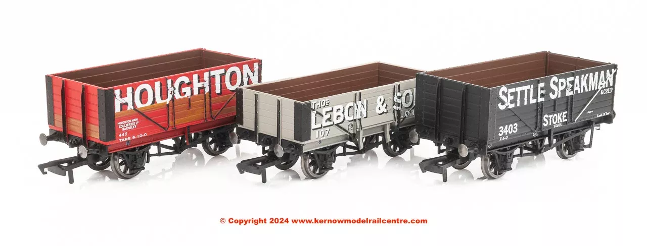 Hornby Triple Wagon Pack Settle Speakman Houghton