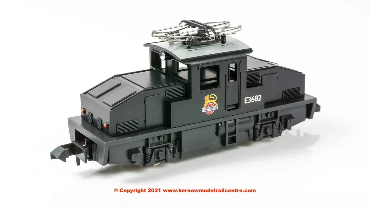 Kato ES-1 Style Electric Locomotive number E3682