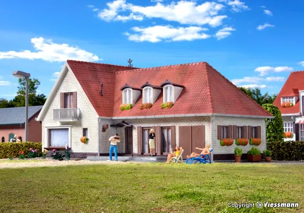 Kibri – 38334 – Villa Kit – Elbchaussee (HO Scale)