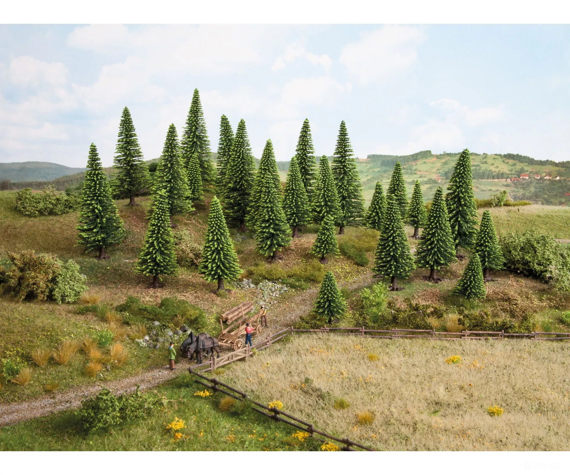 Noch 26827 HO Model Spruce Trees, extra high