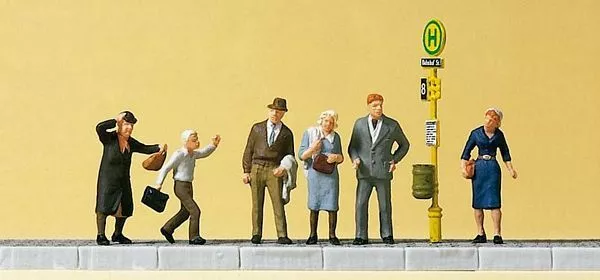 Preiser 10414 HO Scale Pedestrians Waiting for Bus pkg(6)