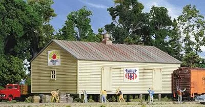 Walthers Cornerstone 3529 HO Storage Shed on Pilings Kit