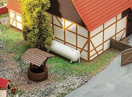 Walthers SceneMaster 4186 HO Small Propane Tank Kit