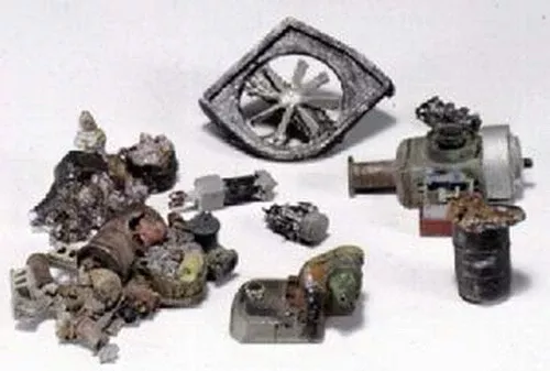 Woodland Scenics D225 HO Scenic Details Industrial Junk Set